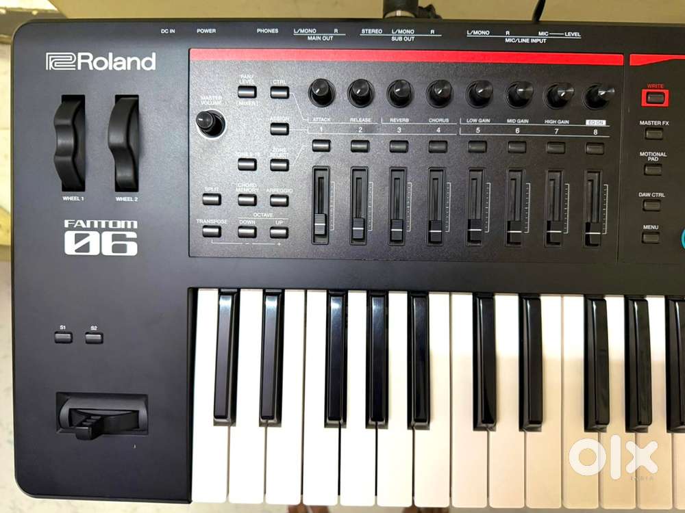 Roland Fantom 06