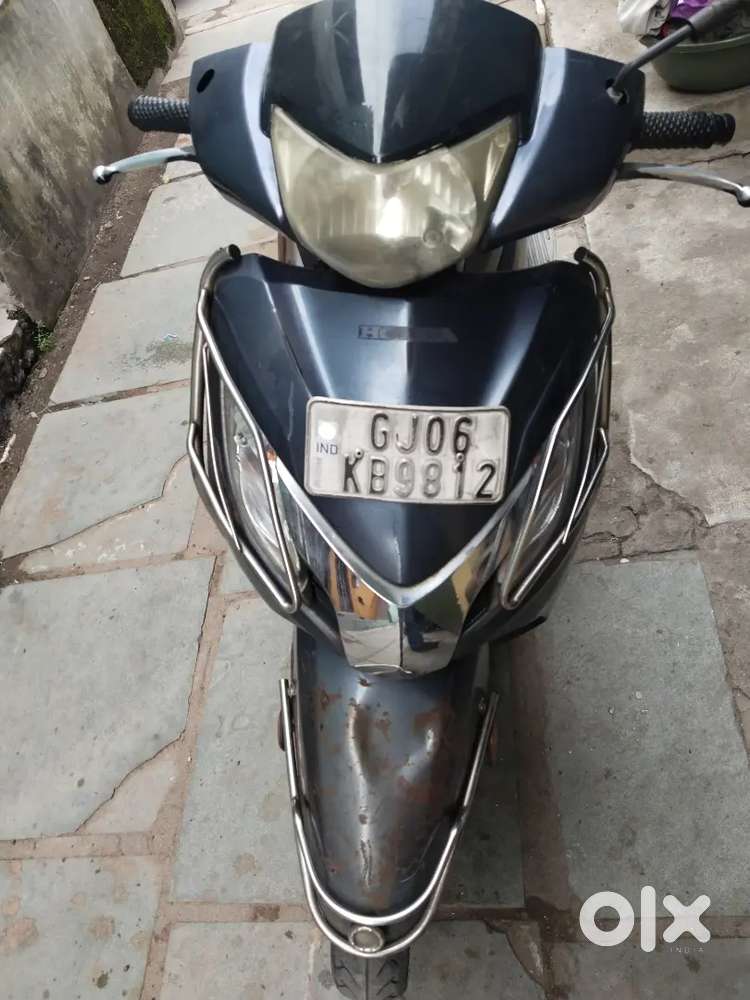 I purchased a new activa so I want to sell my old one.