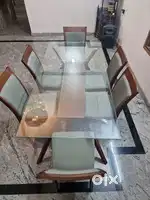 Elegant Glass Dining Table with 6 Chairs – Great Condition!