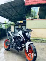 Duke 200 bs6