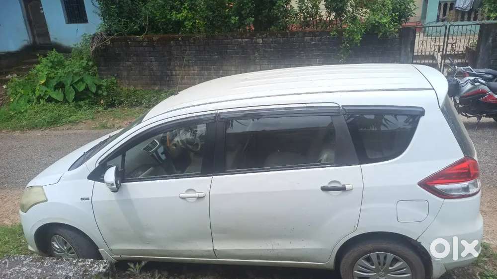 Maruti Suzuki Ertiga 2012 Diesel 128000 Km Driven