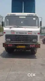 TATA 2518 HYVA  tyer 65%