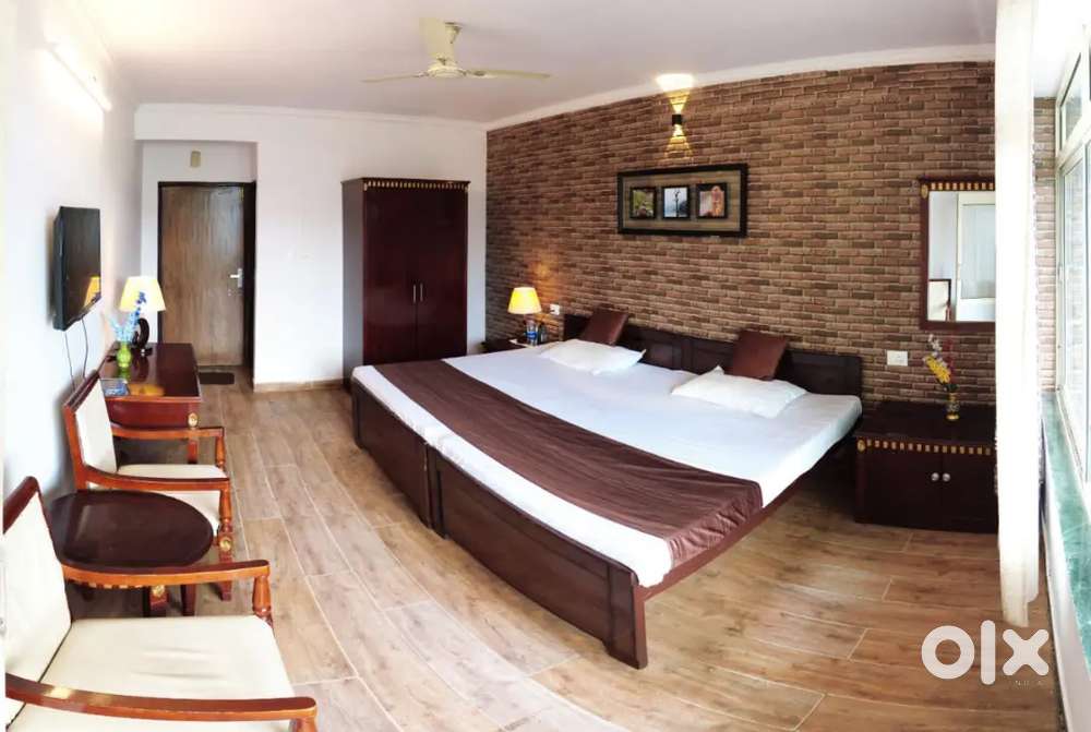 Do ladke chahiye housekeeping ka laya  hotal ma