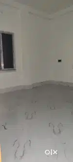 Unfurnished flat rent at kestopur hanapara sitlamandir location
