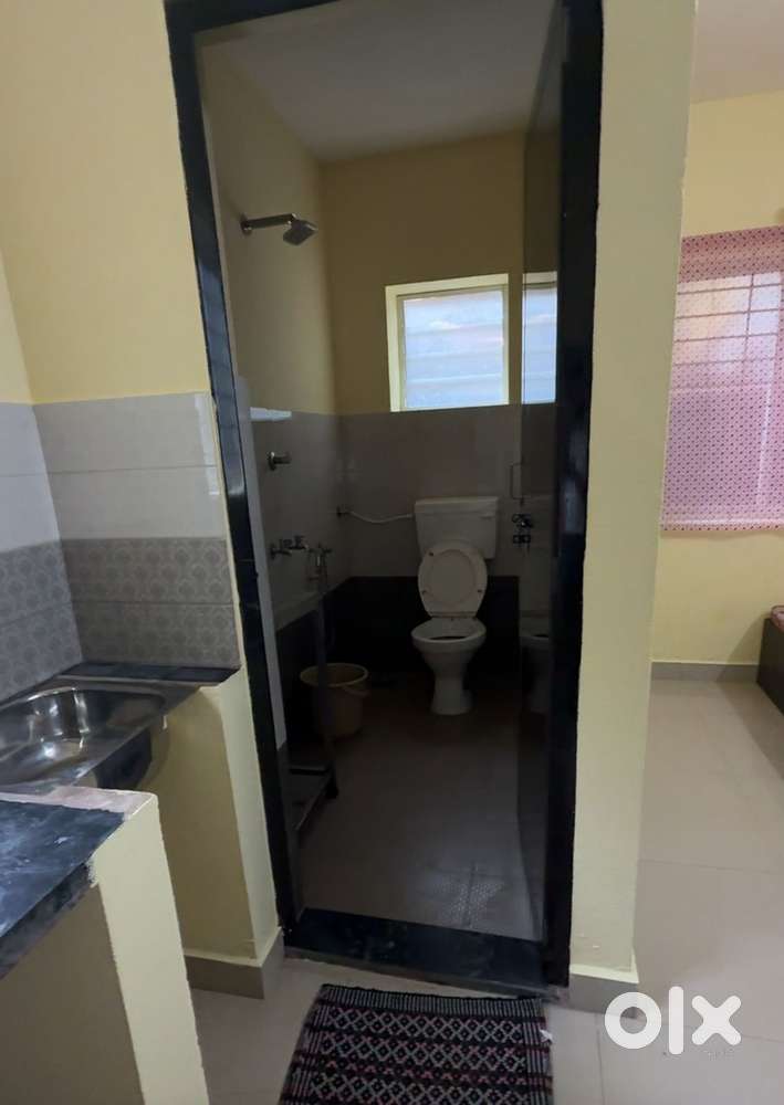 1 BHK rooms for rent with attached toilet and bathroom