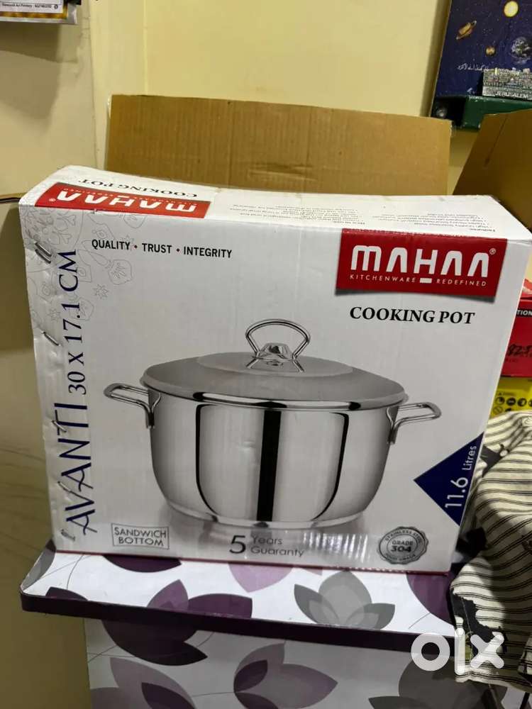 Biryani cooking pot