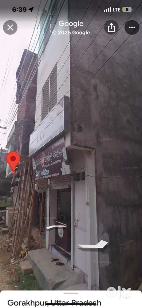 200 sqft retail shop on ground floor available for rent