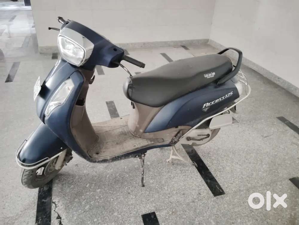Access 125 disc bt(alloy wheel) single hand good condition