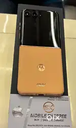 Moto Razr 50 Ultra (12/512gb) Brand New Condition Only 40 Days Old.