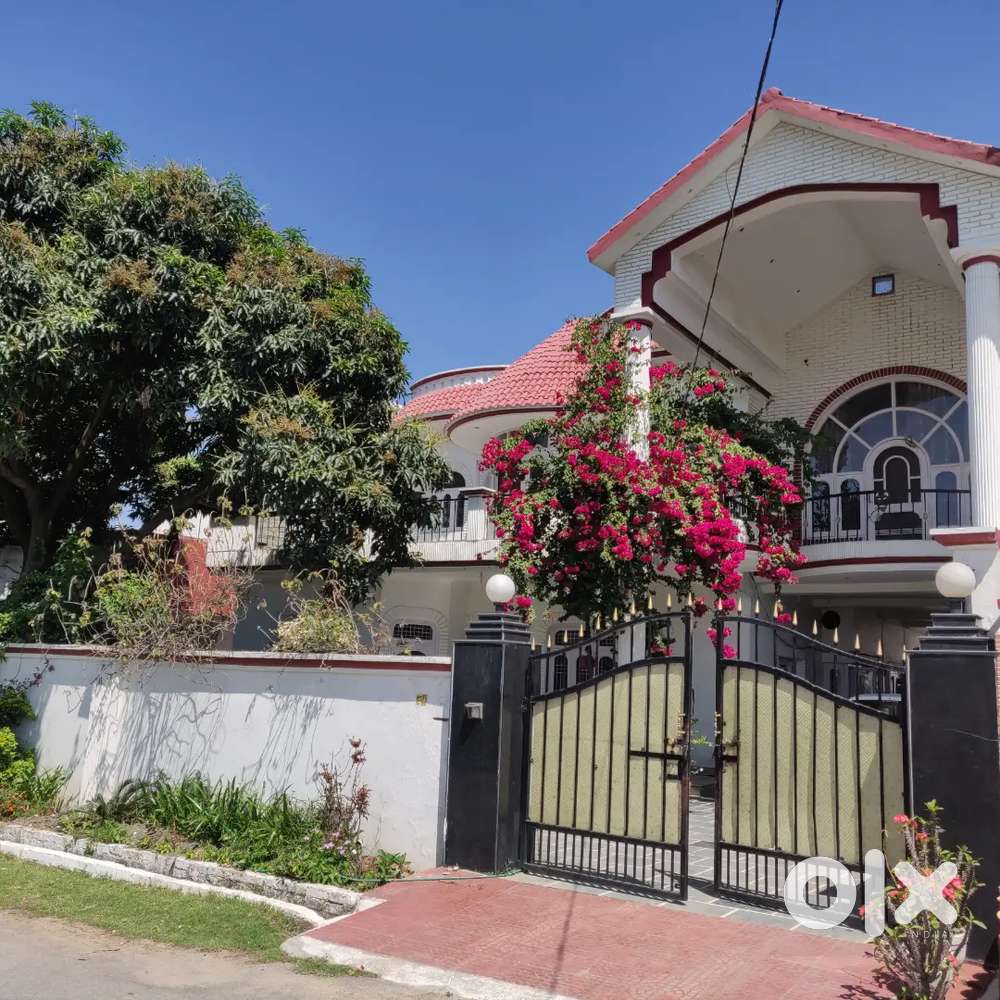 Studio  Room fully furnished, on NH.near sub area. Pathankot