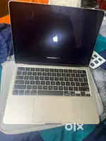 Apple Macbook Air M4 starlight (13inch)