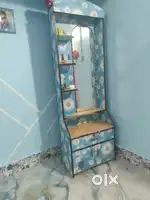 Dressing table hai ekdam new condition free delivery in 10km