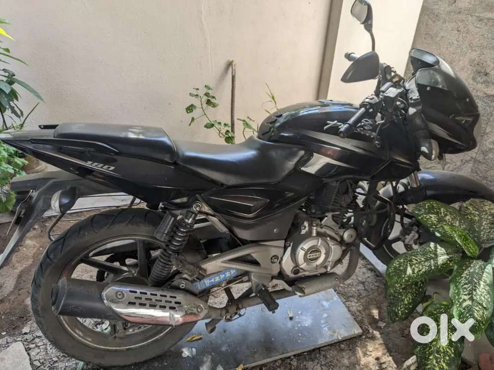 Pulsar 180