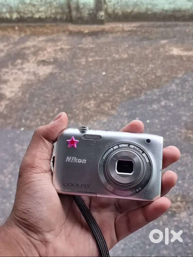 Nikon coolpix s2800