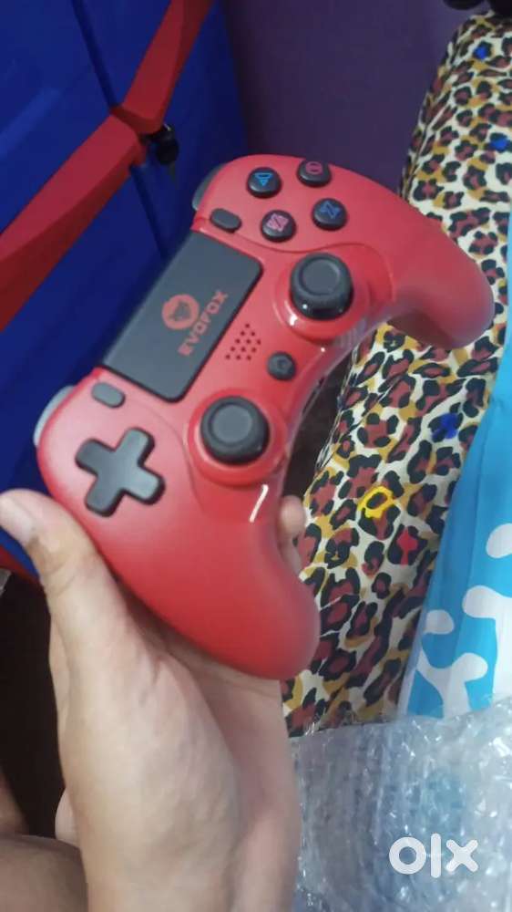 PS4 controller