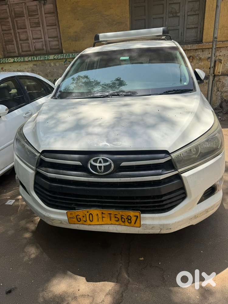 Toyota Innova Crysta 2018 Diesel Well Maintained