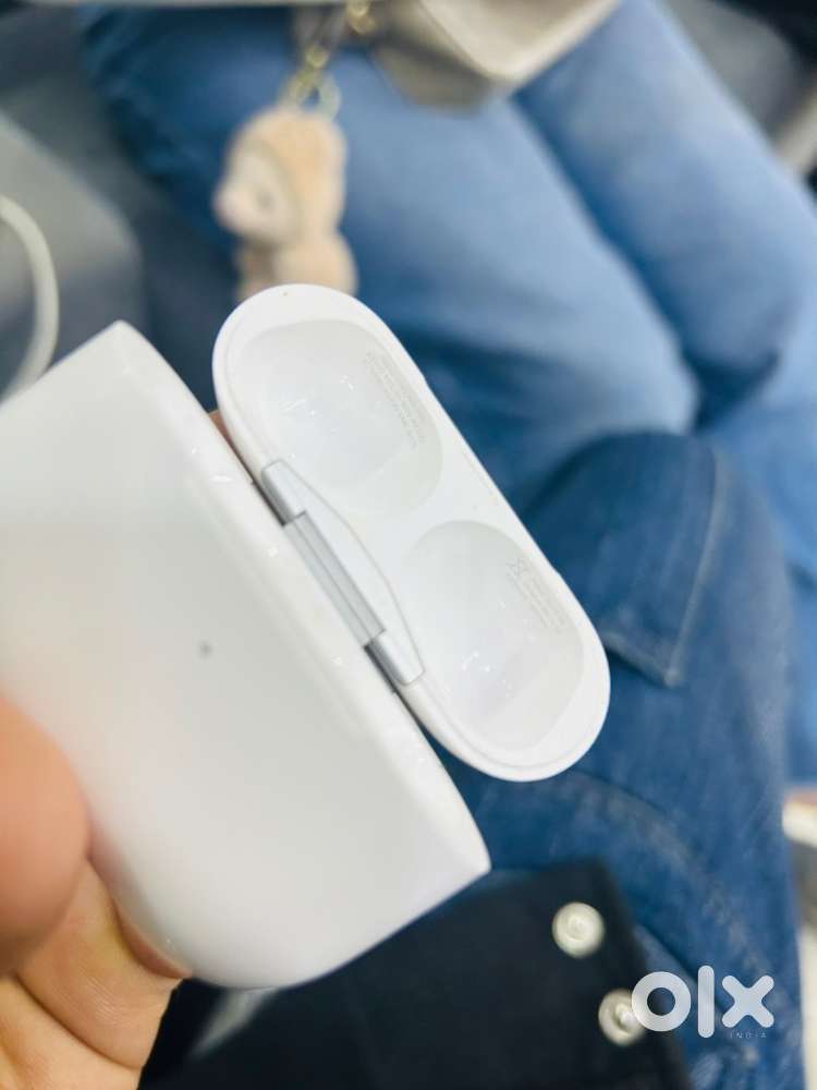 AirPods Pro 1 with MagSafe Charging Case