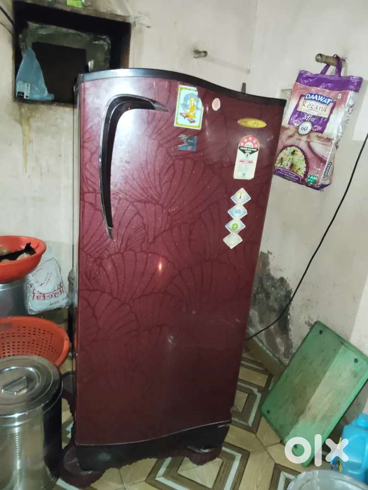 Refrigerator selling