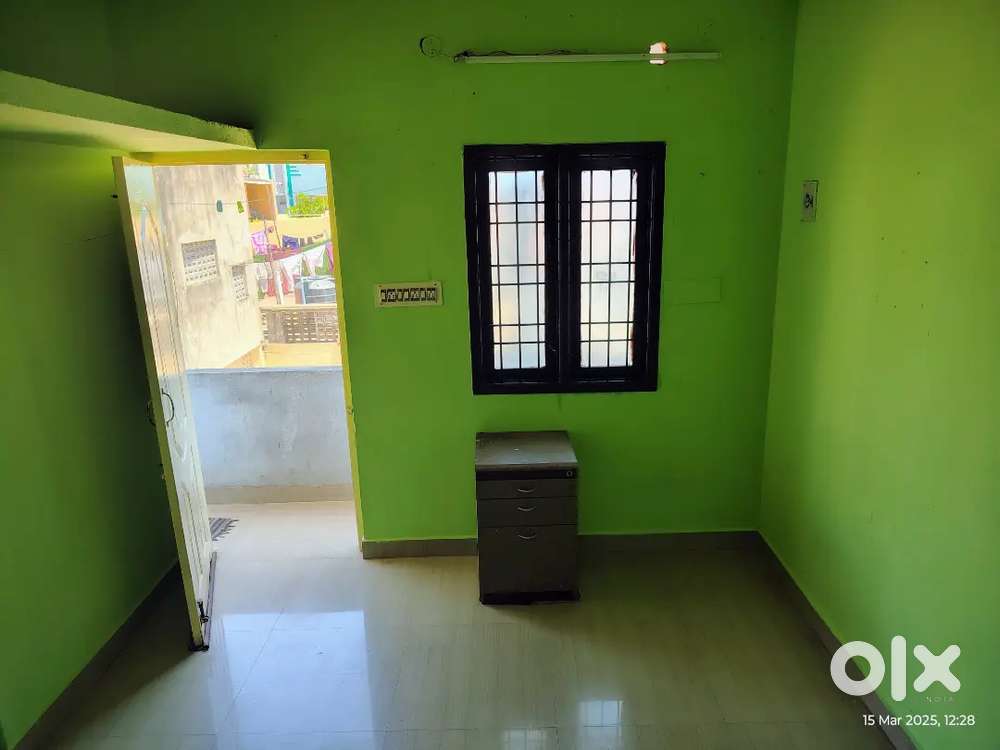 1 Single Room with kitchen and attached bathroom