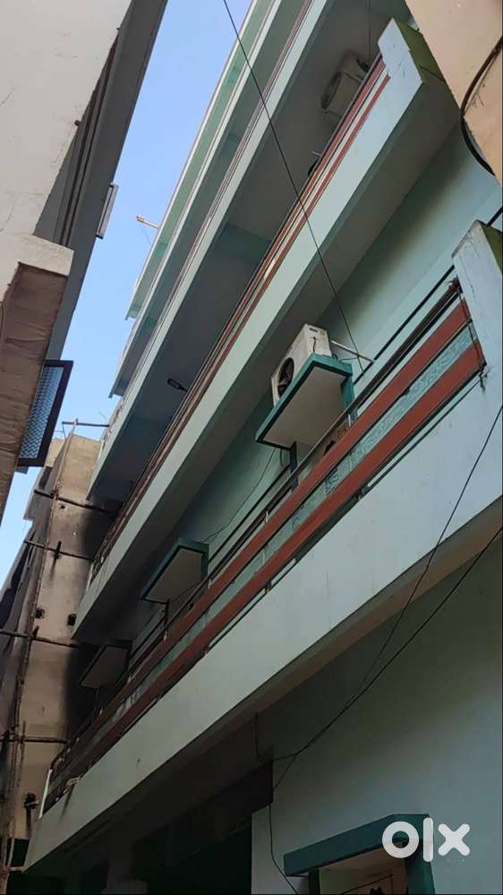 2BHK House for Rent @ 3rd Floor, 1BH @ 5th Floor