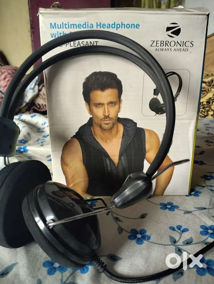 {ZEBRONICS} Multimedia Headphone with Mic ZEB-PLEASANT RS 699 ONLY