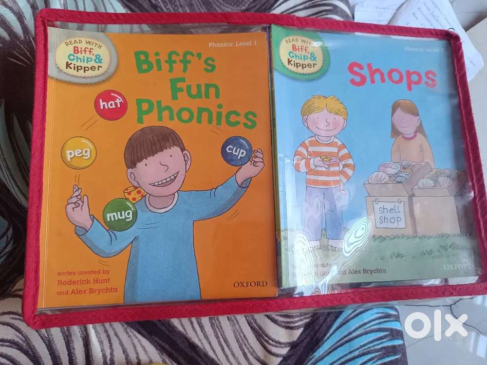 Biff, chip & Kipper by Roderick Hunt