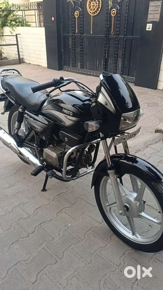 Splendor Plus carvetor up11 first owner showroom condition very nice