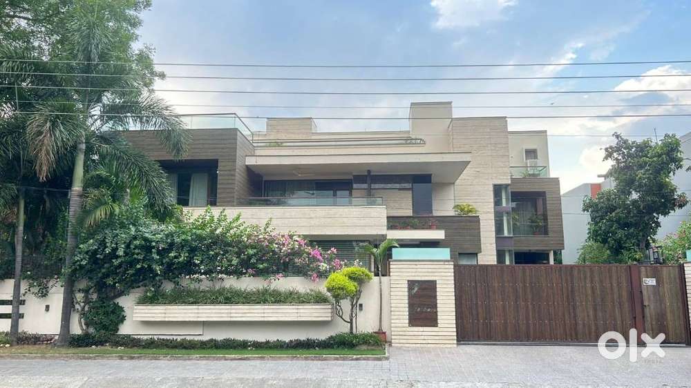 2 KANAL 3BHK 2ND FLOOR SECTOR 18 B CHANDIGARH