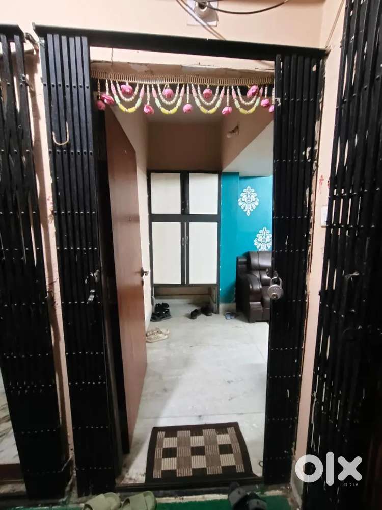 2 bedrooms , 2 bathrooms , 1 river facing balcony, 1 kitchen,  1 hall