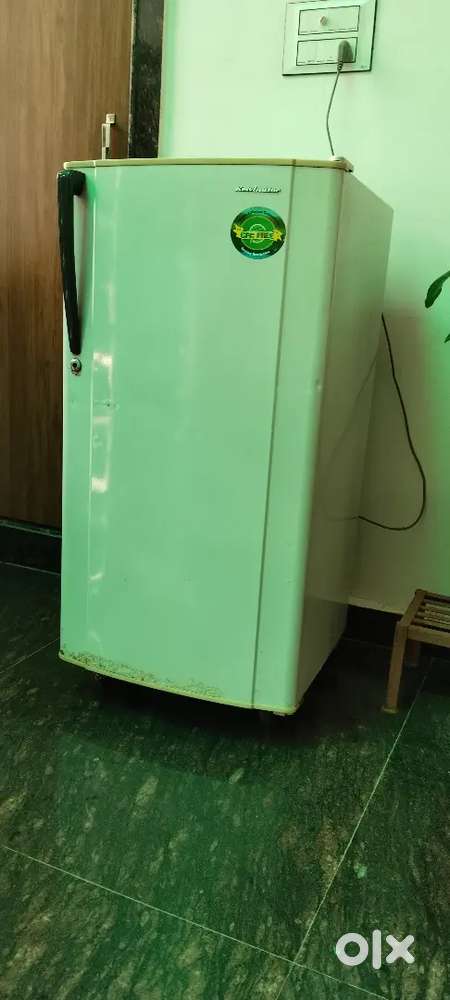 180 Ltr. Kelvinator Fridge