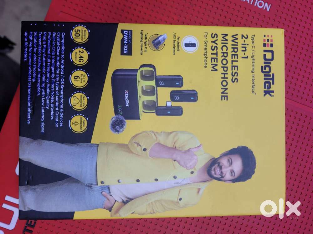 Digitek 2 in 1 Wireless Microphone System for Smartphone.