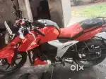 Apache RTR 160 v4