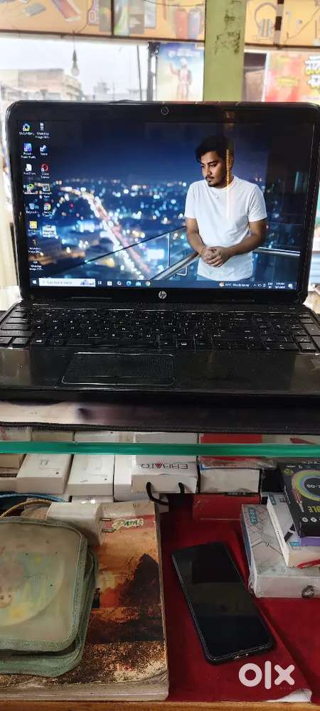 Hp laptop old only 9499