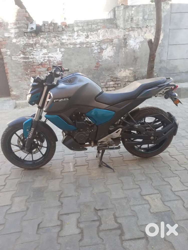 Sell Fzs v3 bike