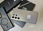 Samsung galaxy s24 ultra with all accessories