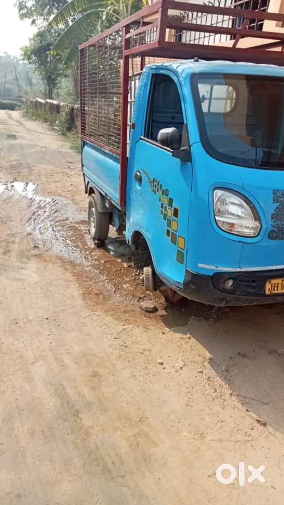 Tata ace zip matr 17500 km chalahai.gadi khadi  rahti hai