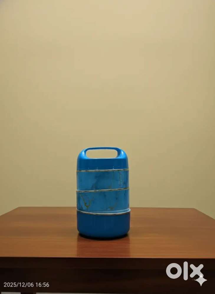 Lunch box light weight with stainless steel