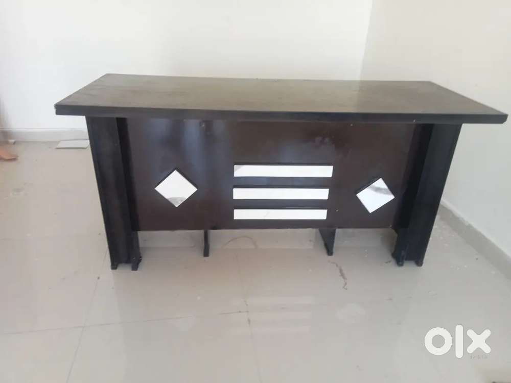 Computer Table L Counter Table, Wheel Chair