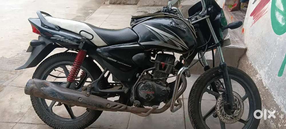 Honda shine on 2010 model