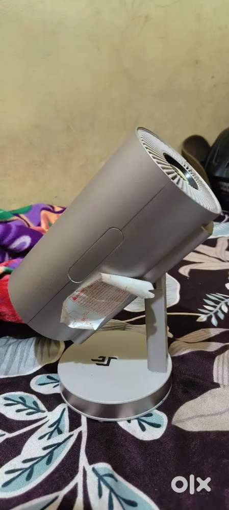 Crossbeats projector lumex