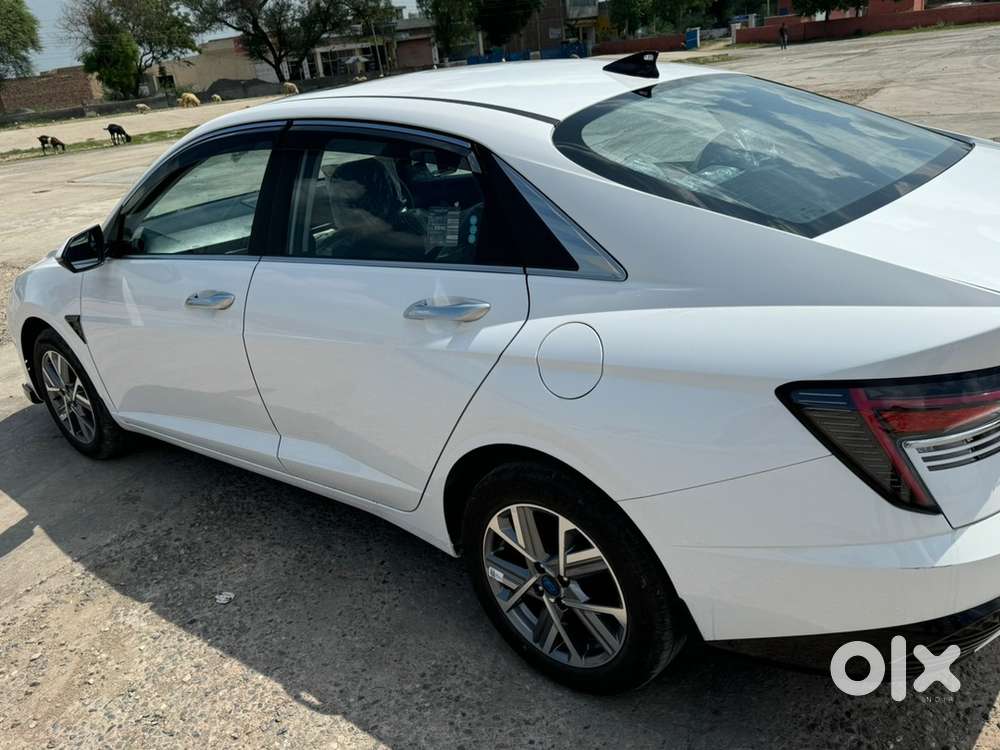 Hyundai Verna 2023 Petrol 9200 Km Driven