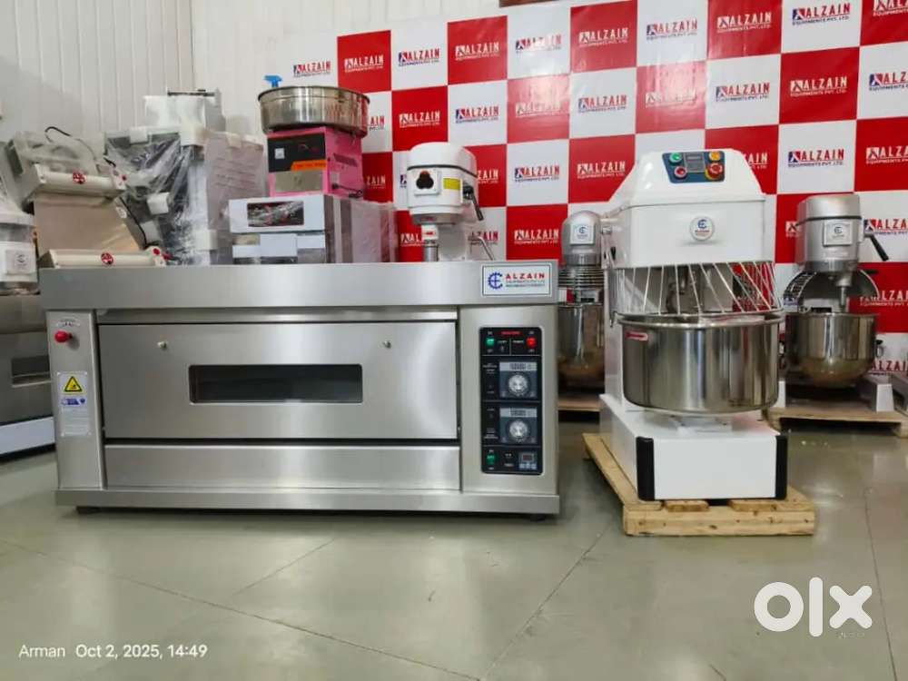 Deck oven mixer