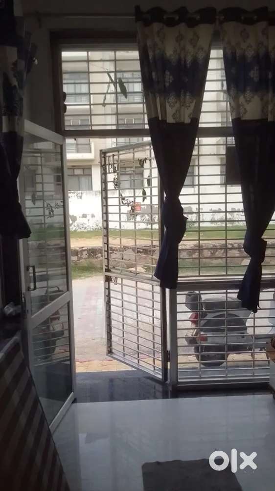 Want male helper for hotel assistance