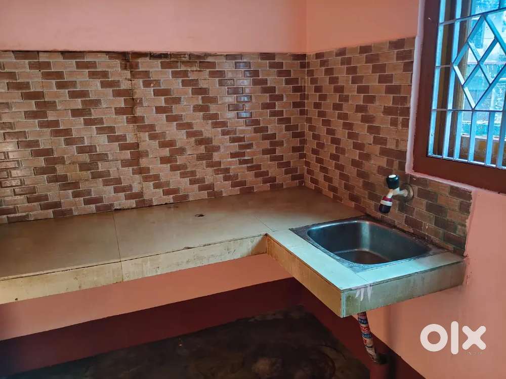 2 Rooms for rent with attached kitchen.