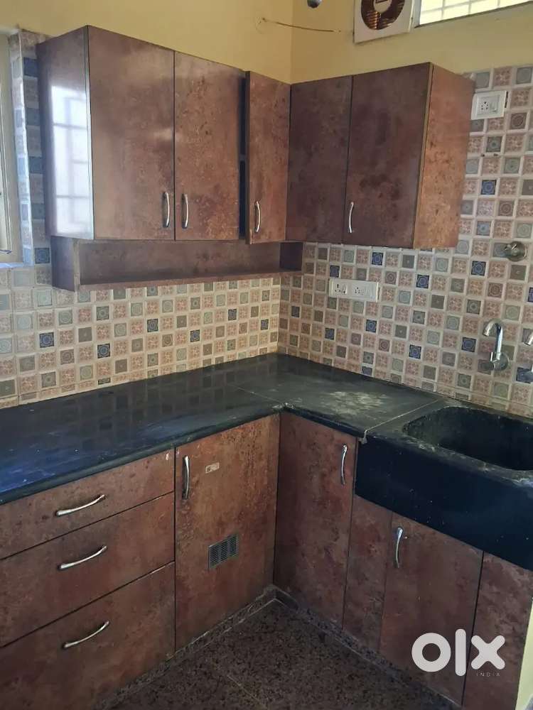 2 bhk spacious house with car parking