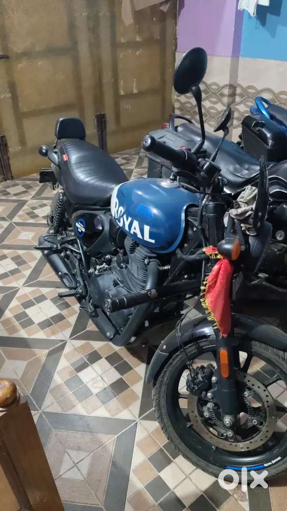 Top model rebel blue