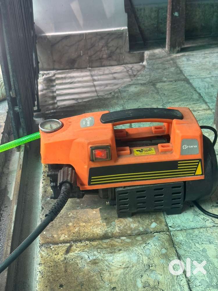 Car washing machine portable