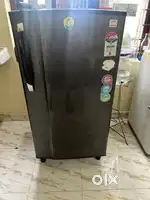 Used high conditioning Godrej fridge