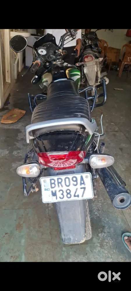 Sab kuch aacha h gari ka
