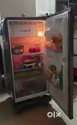 Refrigerator (LG)